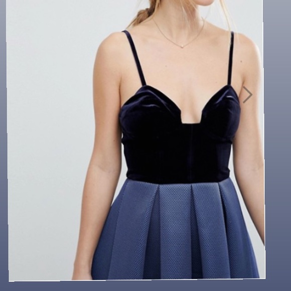 ASOS PREMIUM Airtex Velvet Bodice Midi Dress SZ 4 - Picture 3 of 5